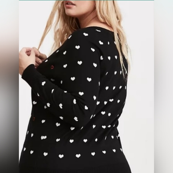 Torrid Heart Print Intarsia Lightweight Sweater Size 2 (2x) - Picture 3 of 5